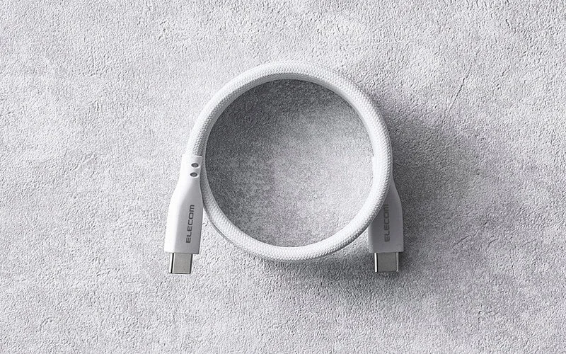 耐久性に優れ、傷に強いメッシュタイプ（白）